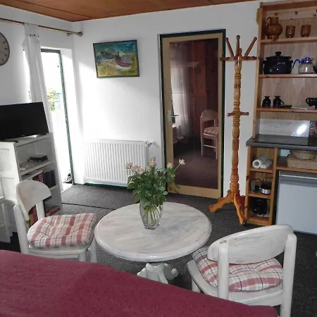 Ferienzimmer Gleissner Δωμάτια σε οικογενειακή κατοικία Χέρινγκσντορφ