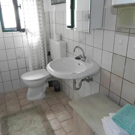 Δωμάτια σε οικογενειακή κατοικία Ferienzimmer Gleissner Χέρινγκσντορφ